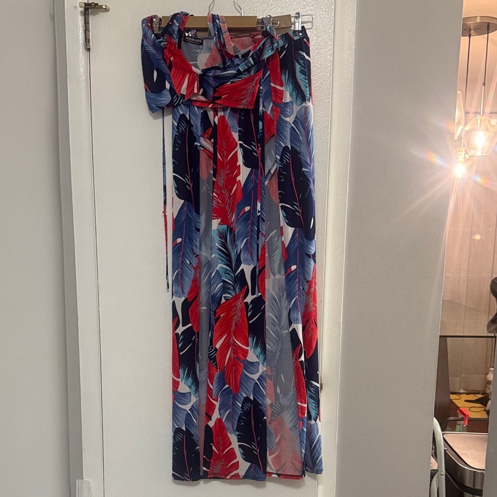 Fashion Nova Red and Blue Leaf 2 Piece Matching Maxi Skirt Set
